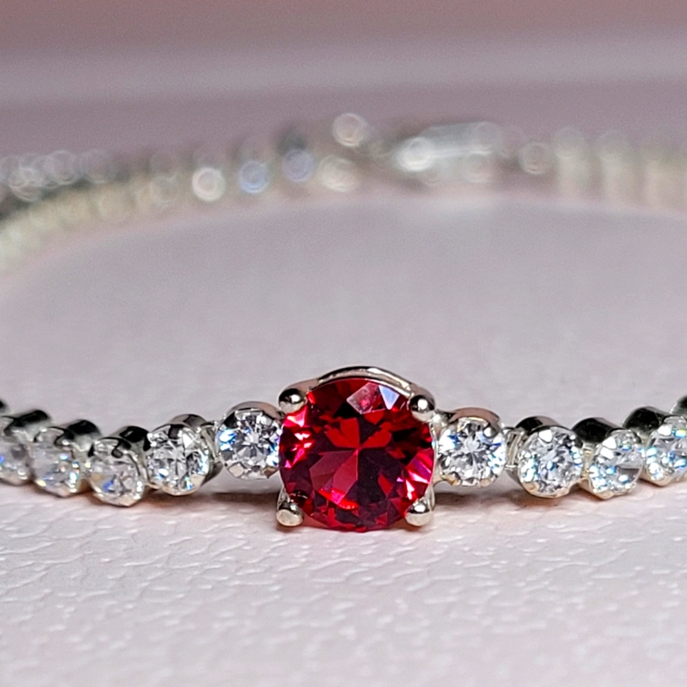Sparkling Pandora red jewel bracelet